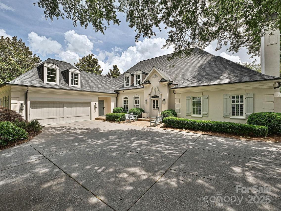 2211 Sutton Springs Rd., Charlotte, NC 28226