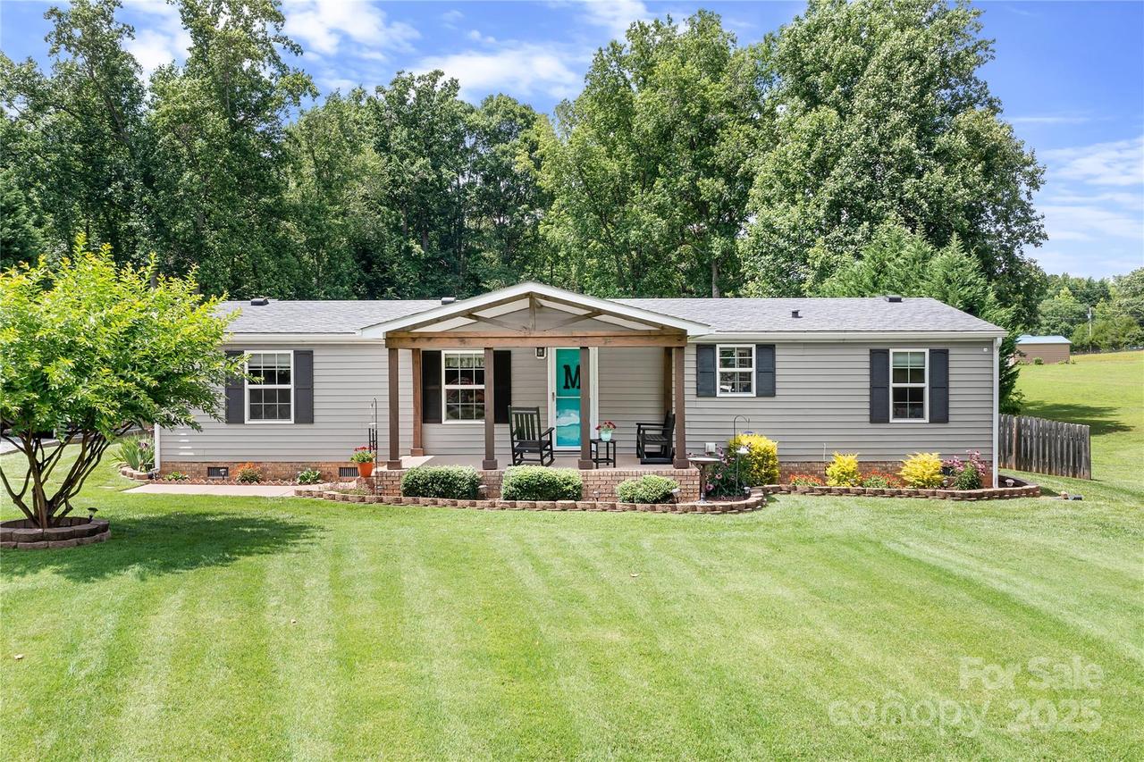 1489 L R Schronce Ln., Iron Station, NC 28080