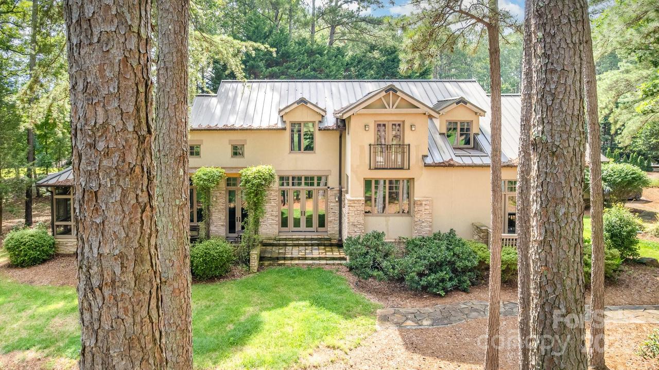 177 Yadkin Falls Rd., New London, NC 28127