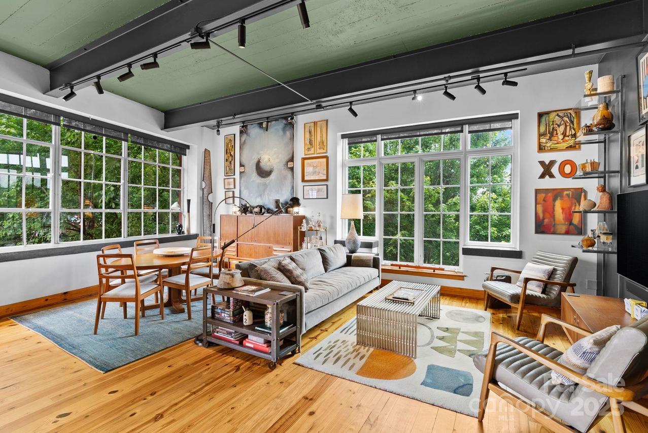 100 Coxe Ave. #310, Asheville, NC 28801