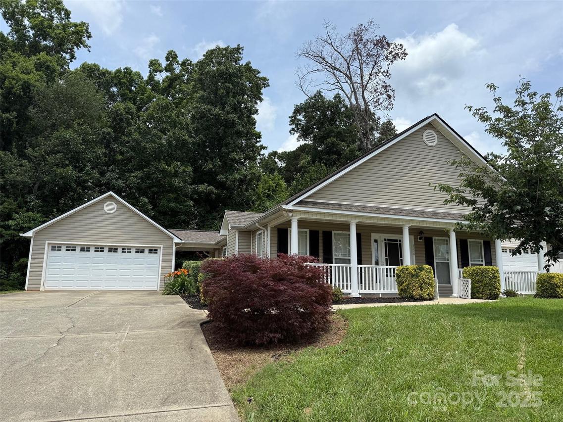 156 Tarrington Dr., Statesville, NC 28625