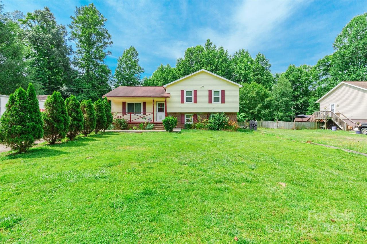 2675 Tablerock Rd., Lenoir, NC 28645