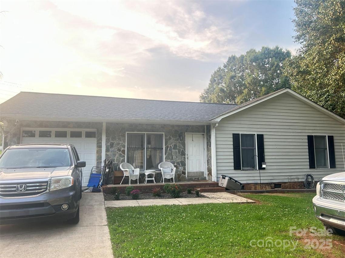 1250 Landsdowne Dr., Conover, NC 28613