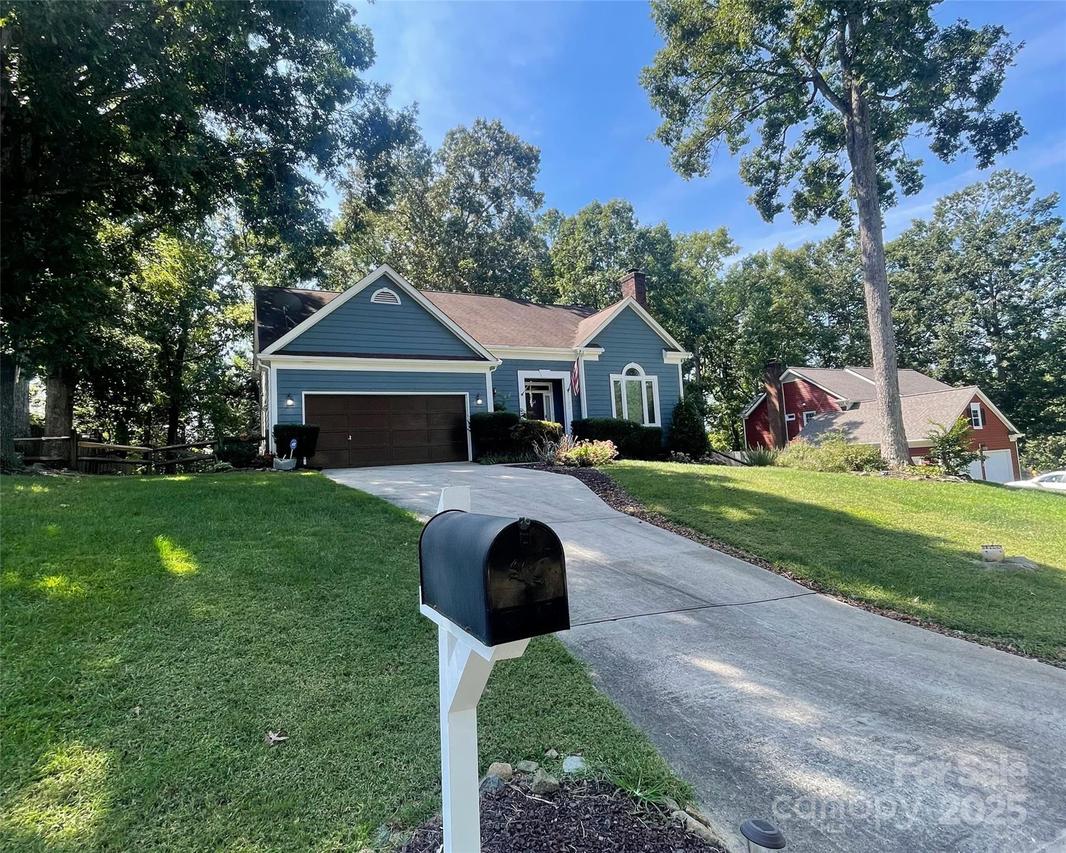 2133 Highland View Ln., Charlotte, NC 28214