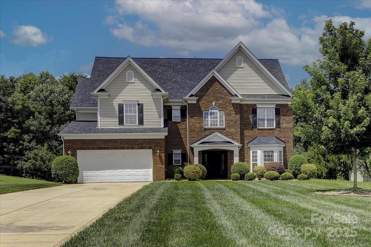 4966 Riverview Dr., Harrisburg, NC 28075