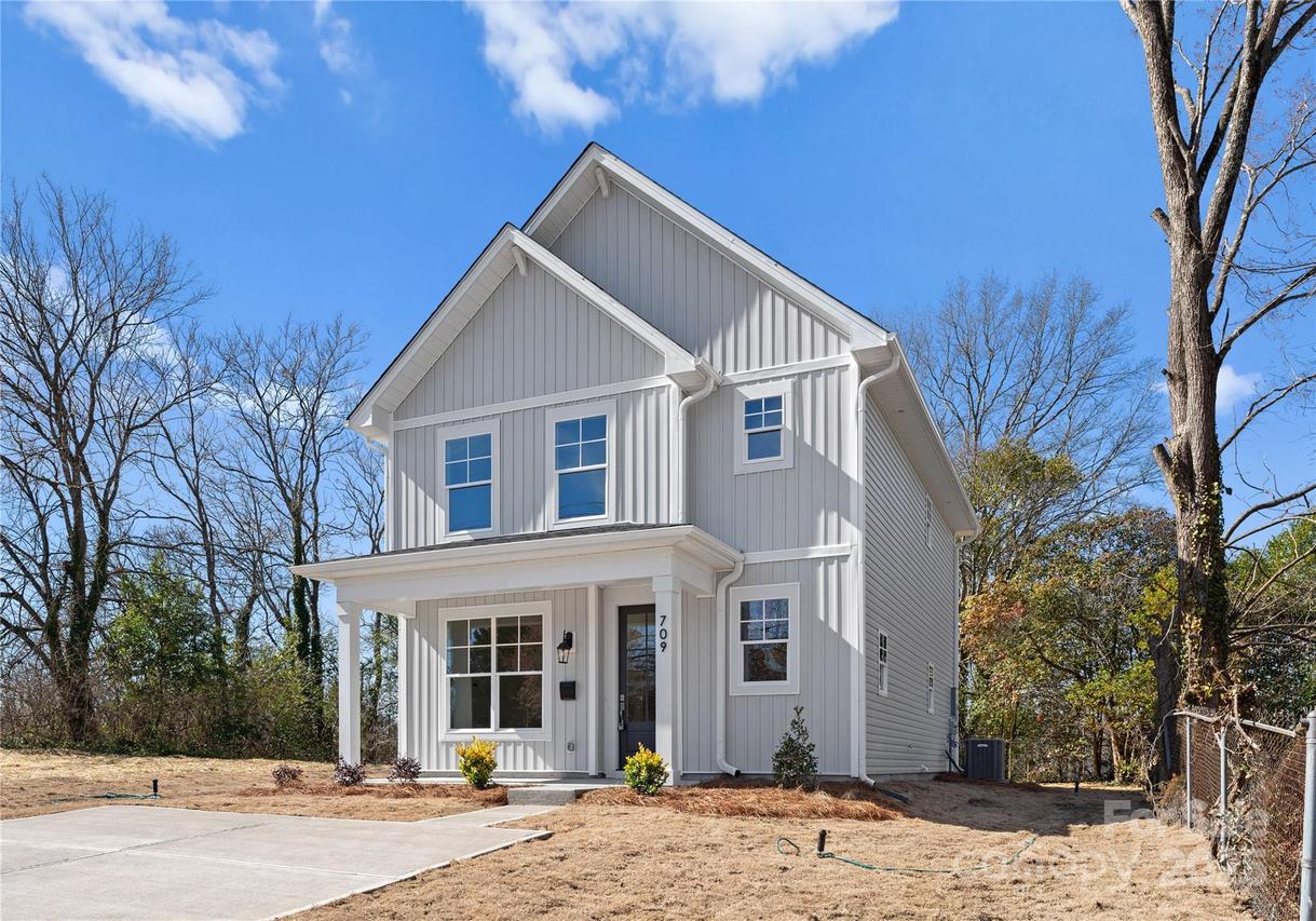 318 Sixth St., Belmont, NC 28012