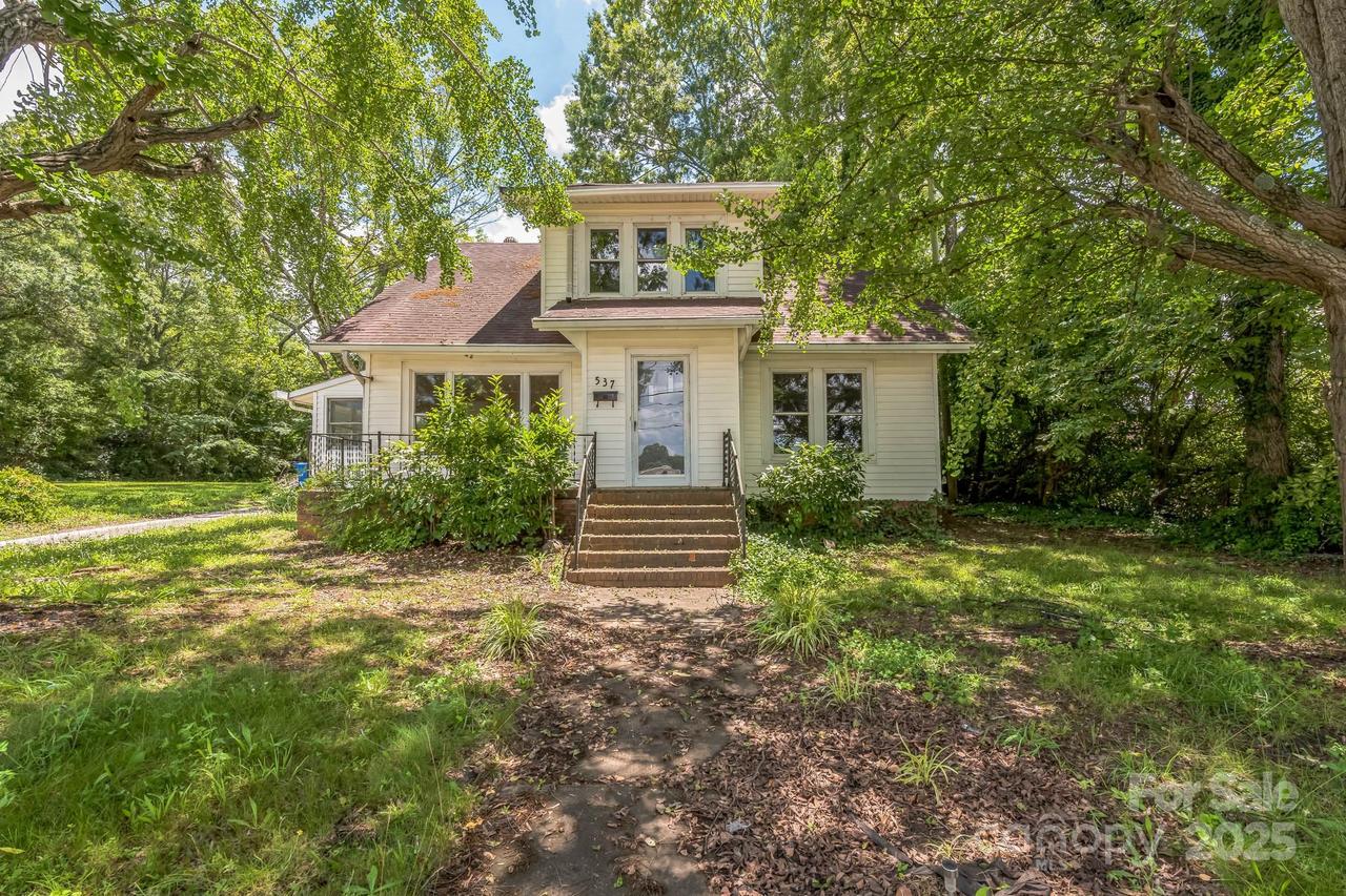 537 N Main St., Mooresville, NC 28115