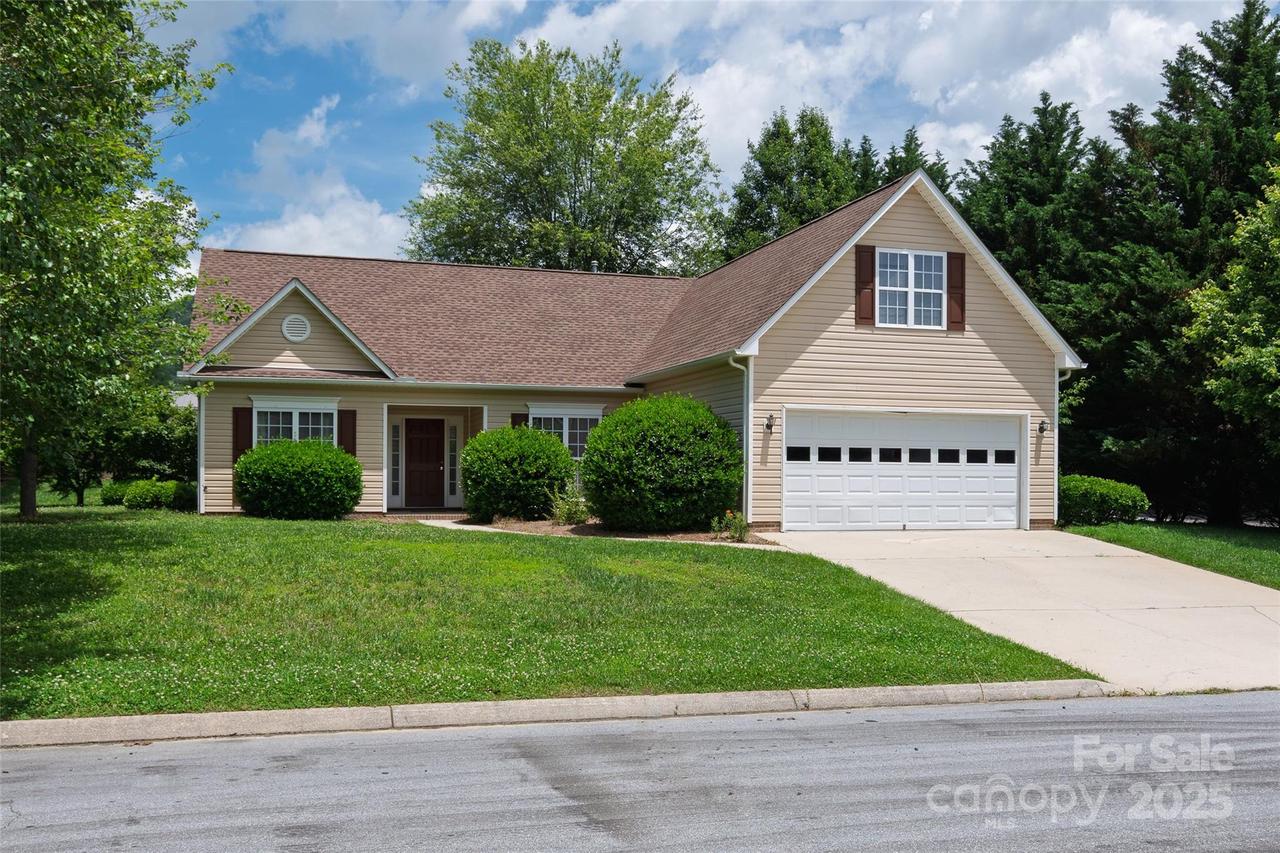 395 Running Briar Rd., Fletcher, NC 28732