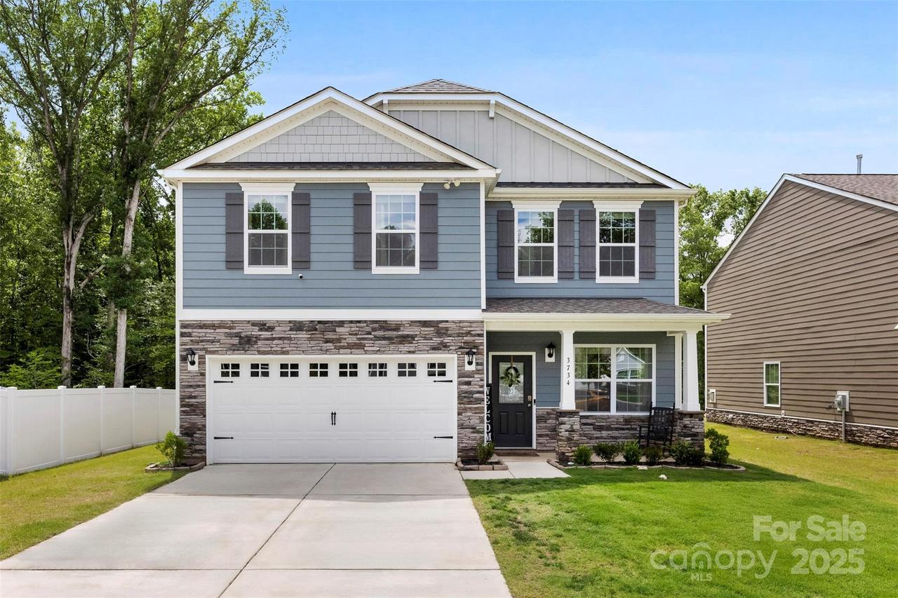 3734 Stanley Creek Dr., Mount Holly, NC 28120