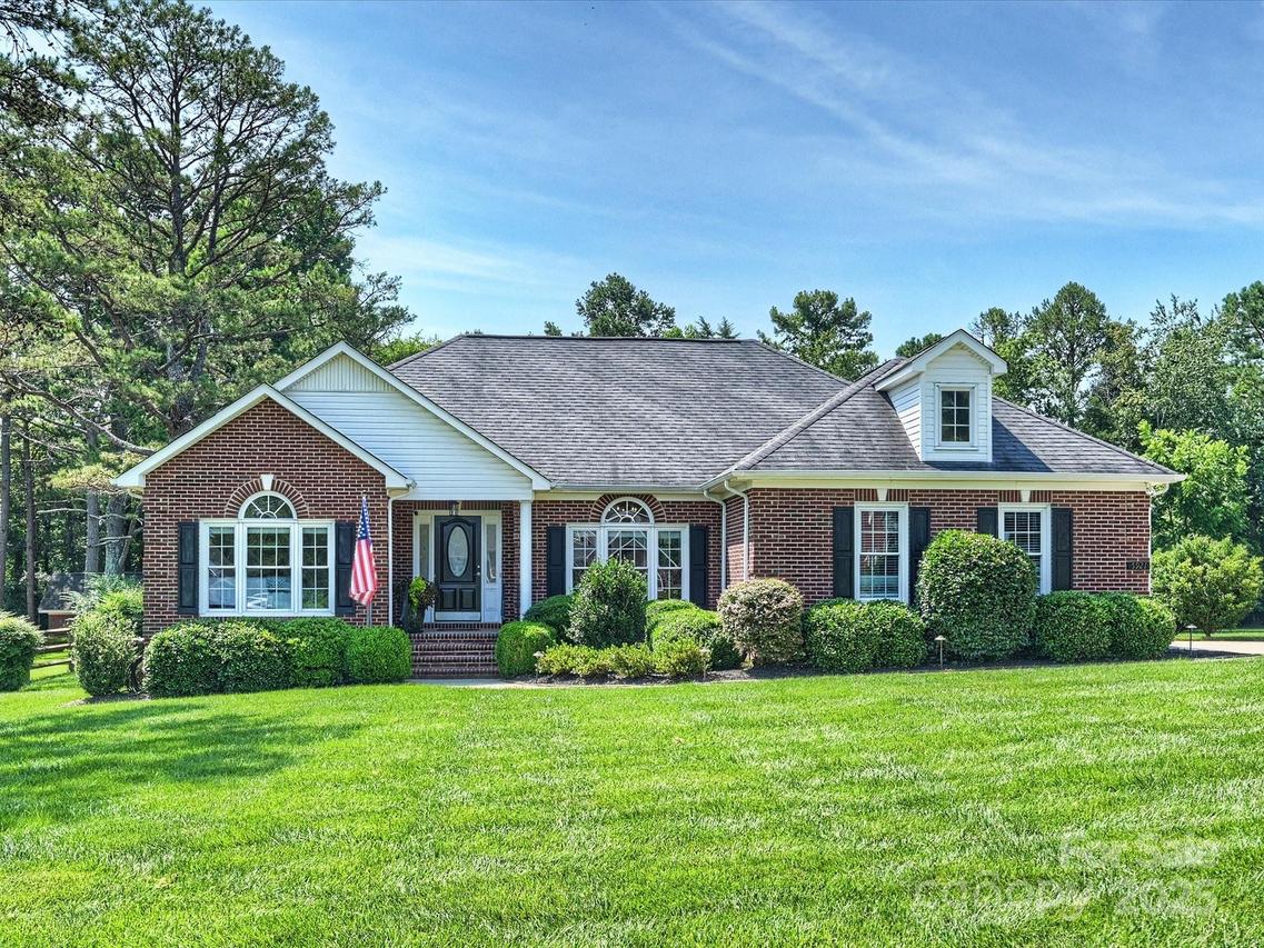 5921 Meadowmere Dr., Monroe, NC 28110