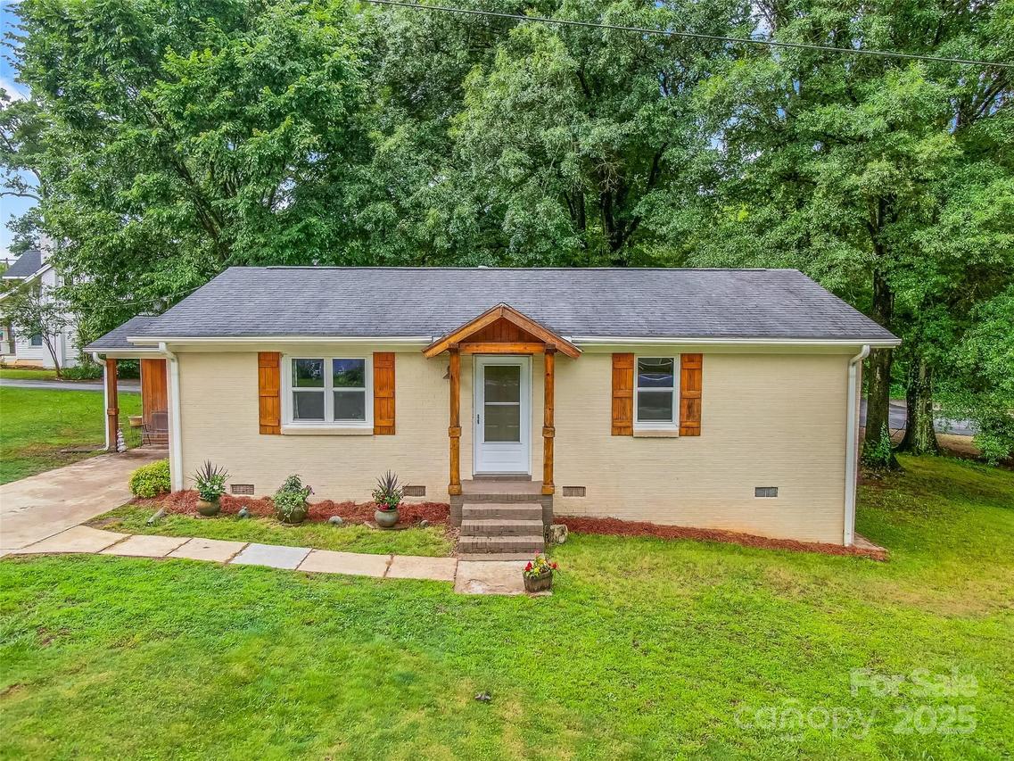 21322 Mccall St., Cornelius, NC 28031
