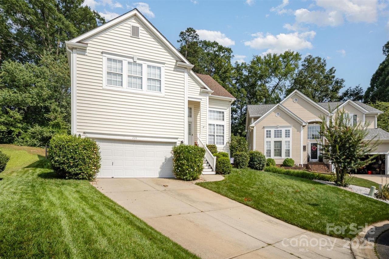 220 Holmes Ct., Concord, NC 28027
