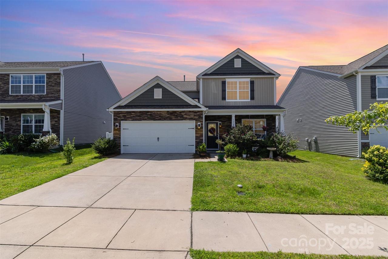 1220 Kent Downs Ave., Concord, NC 28027