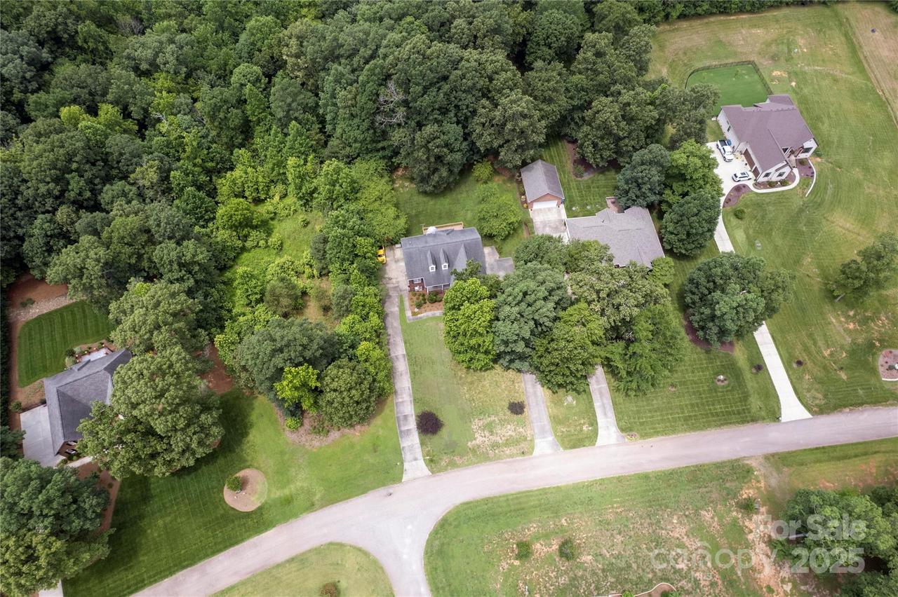 3874 Willow Grove Ln., Concord, NC 28025