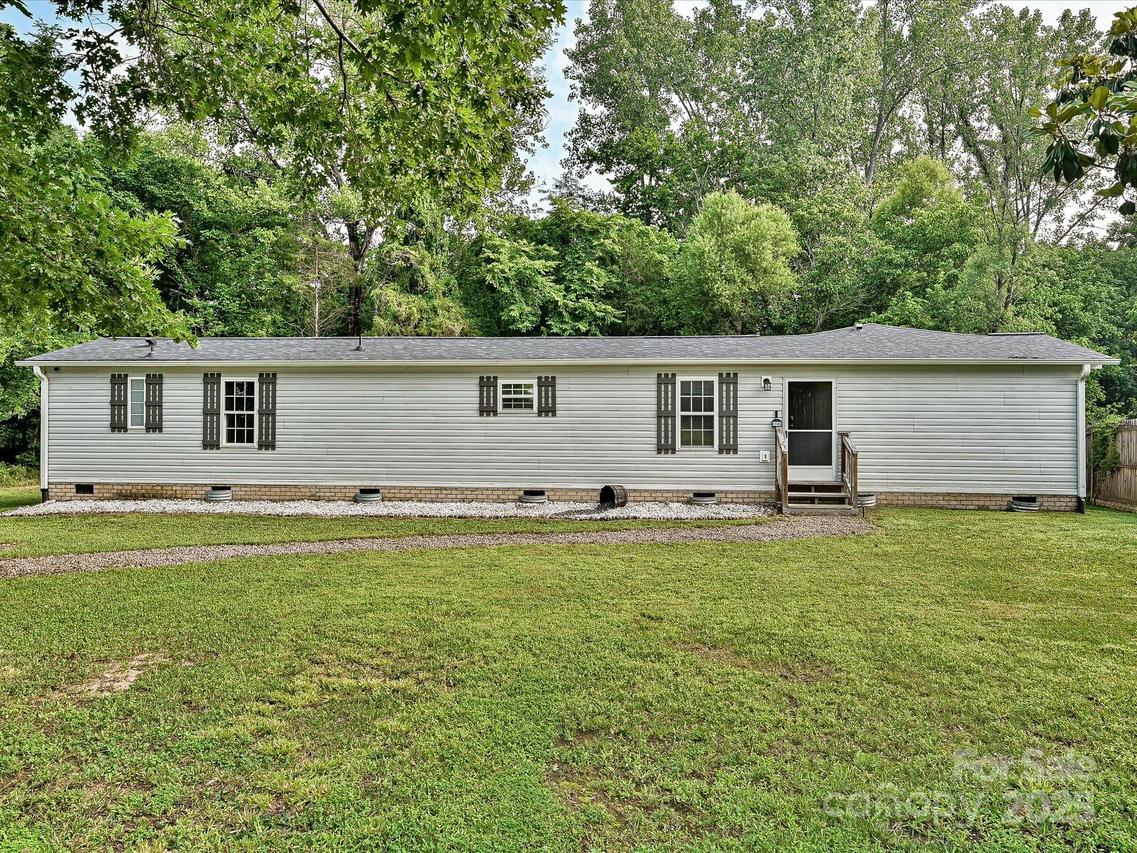 1140 Randall Ct., Concord, NC 28025