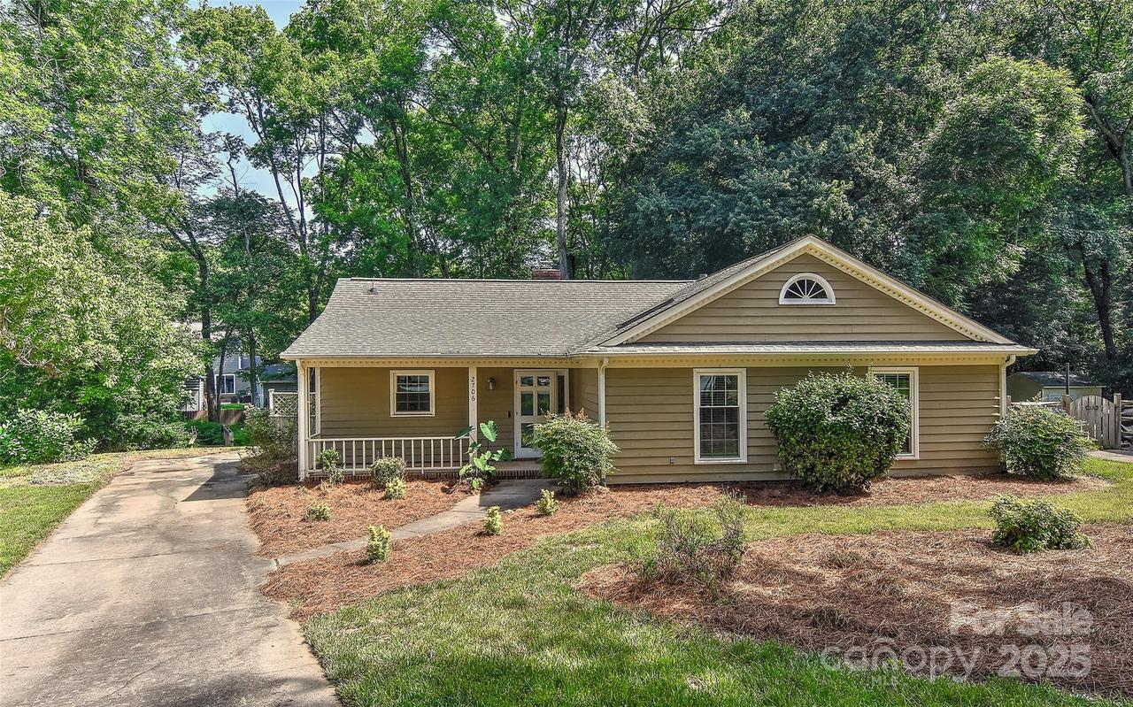 2706 Bremer Ct., Charlotte, NC 28210