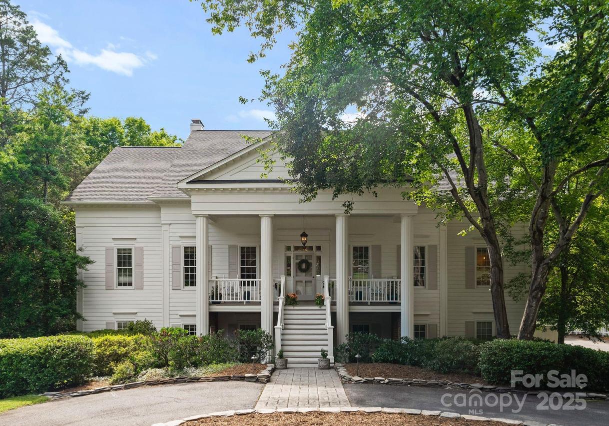 2324 Kingsmill Ter., Charlotte, NC 28270