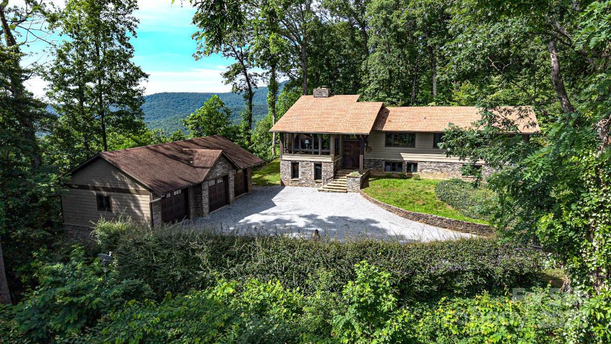 2045 Hogback Mountain Rd., Tryon, NC 28782