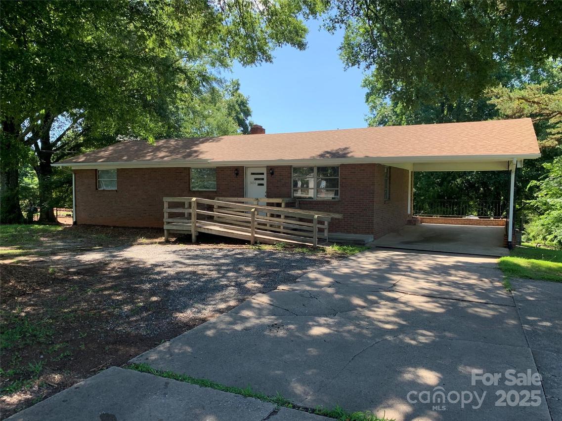 3484 S Hwy 127 Hwy., Hickory, NC 28602