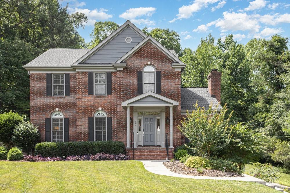 205 Rosedale Ln., Matthews, NC 28105