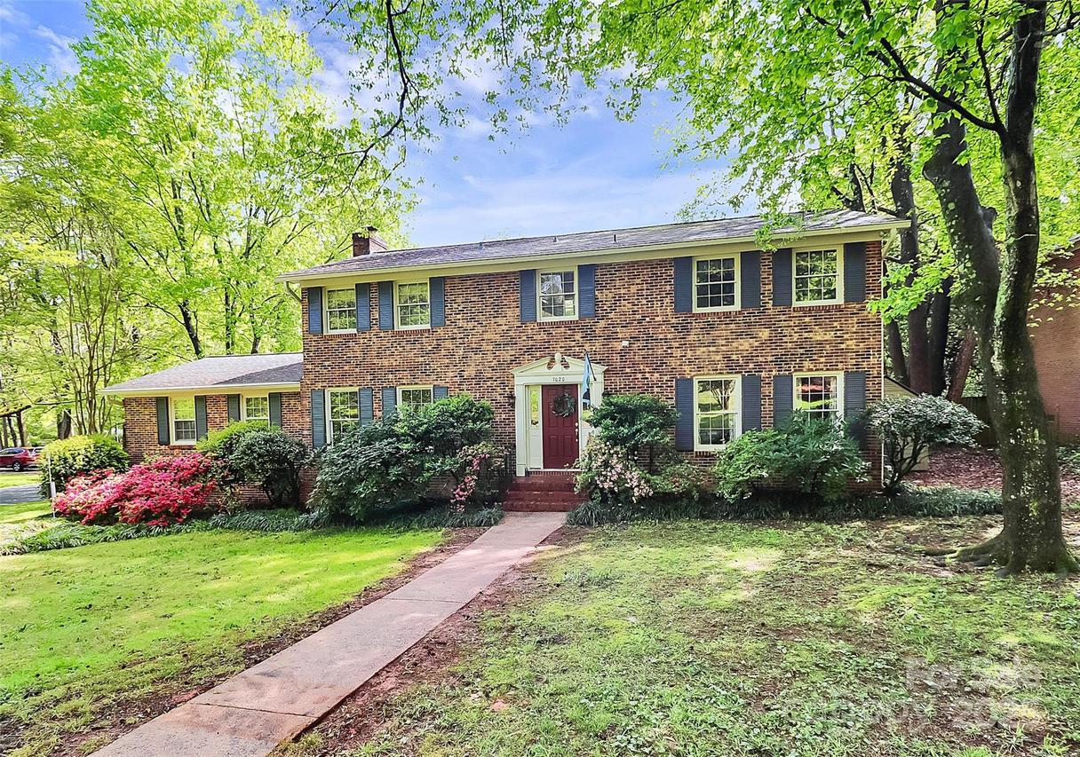 7020 Leesburg Rd., Charlotte, NC 28215