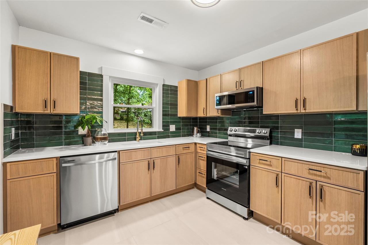 5320 Kildare Dr., Charlotte, NC 28215