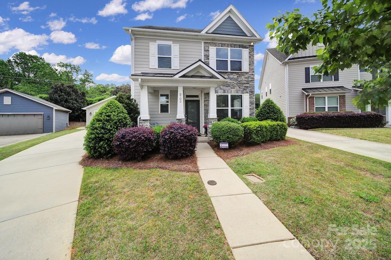 8702 Aspinwall Dr., Charlotte, NC 28216