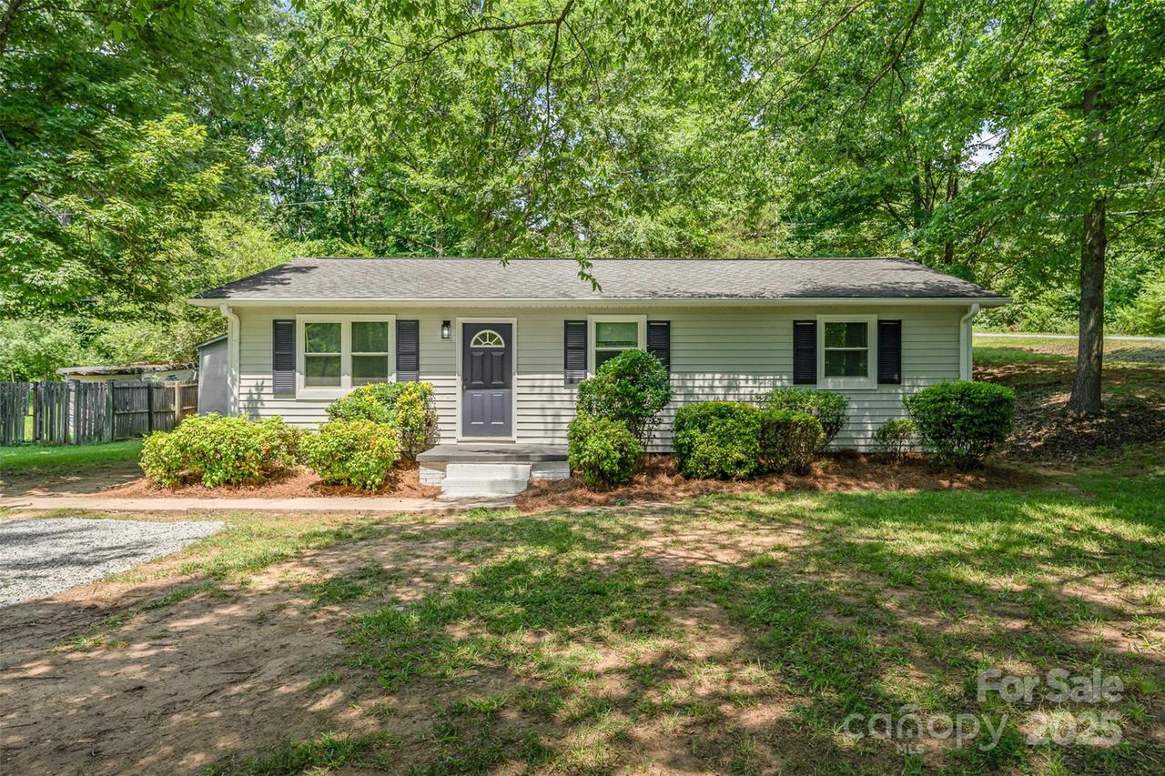 3724 Patricia Dr., Concord, NC 28027