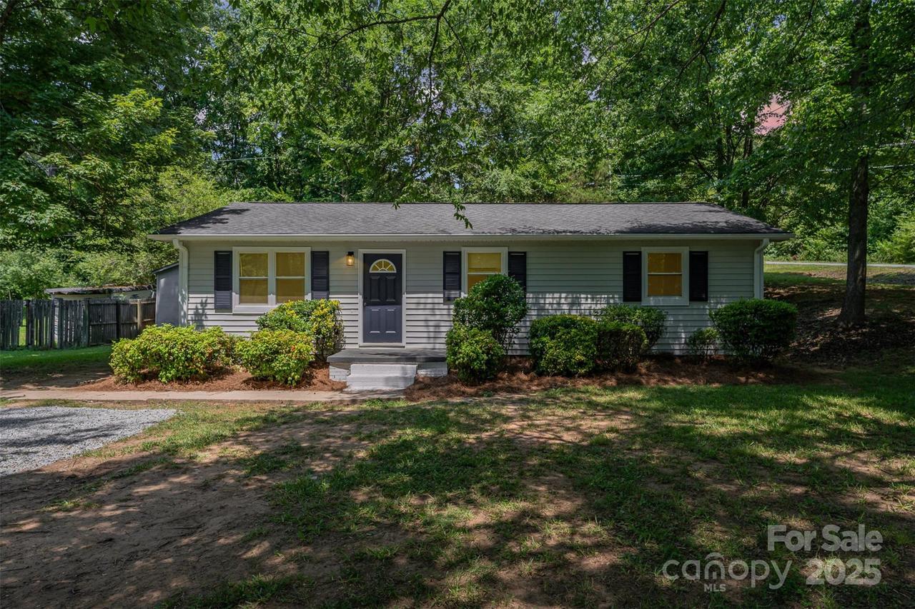 3724 Patricia Dr., Concord, NC 28027