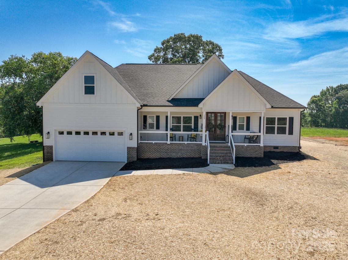 133 Harbourtown Dr., Kings Mountain, NC 28086