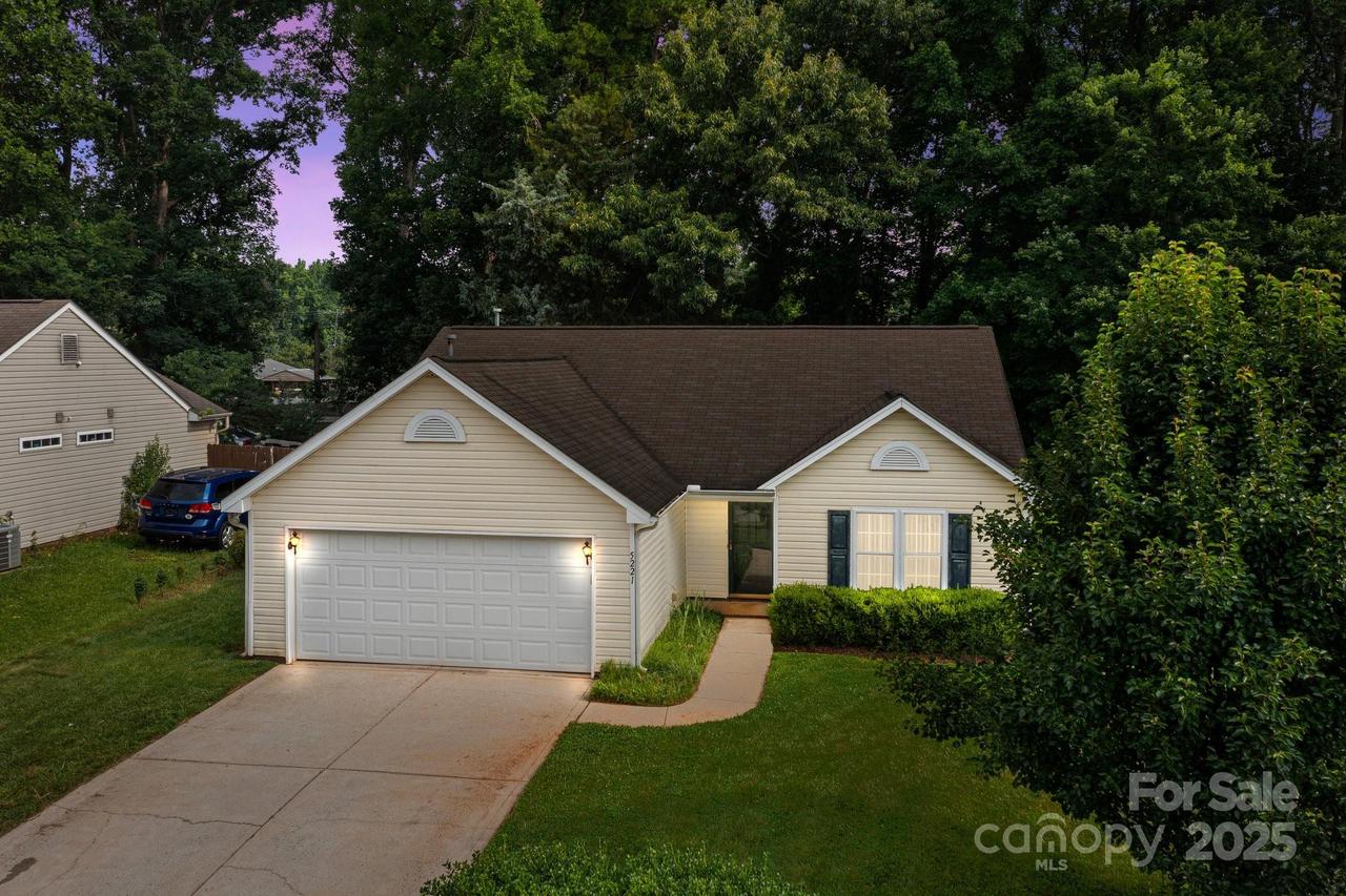 5221 Javitz Rd., Charlotte, NC 28216