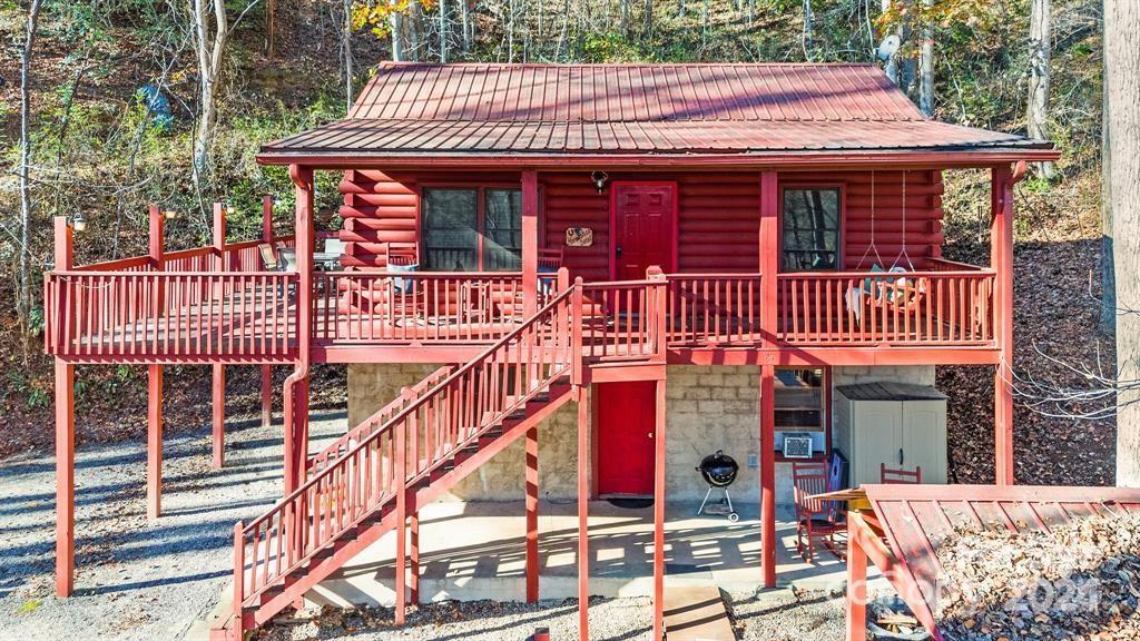 306 Forget Me Not Ln., Whittier, NC 28789