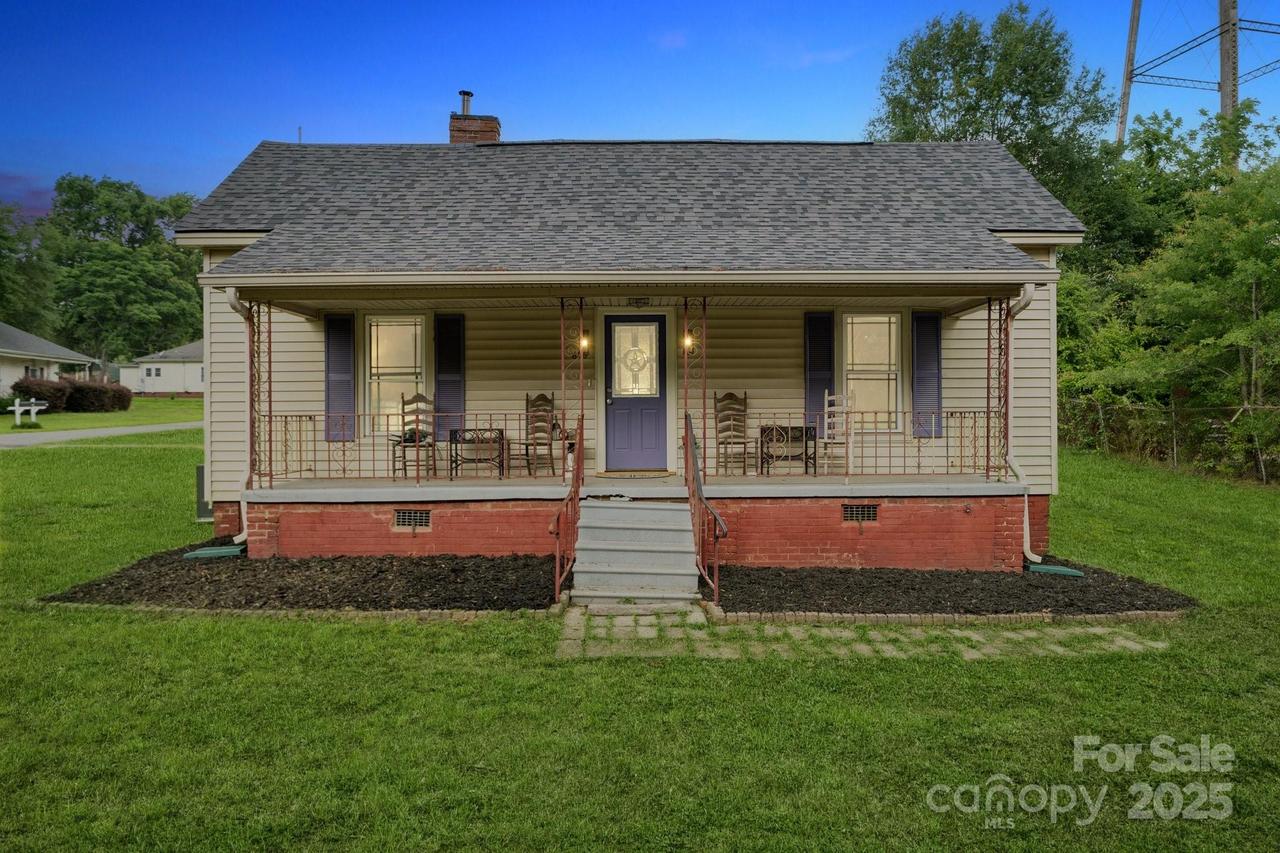 626 Cabarrus Ave., Concord, NC 28027