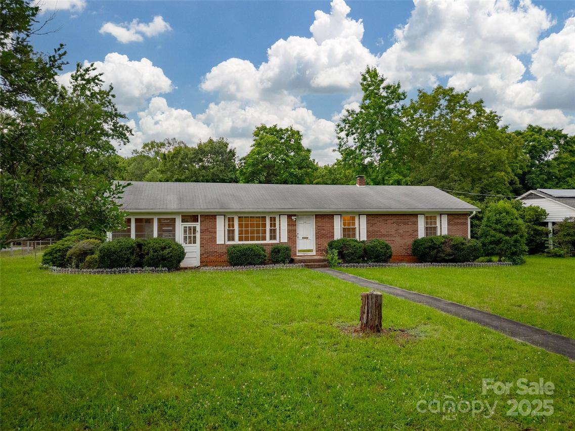 1132 Arbor Dr., Salisbury, NC 28144