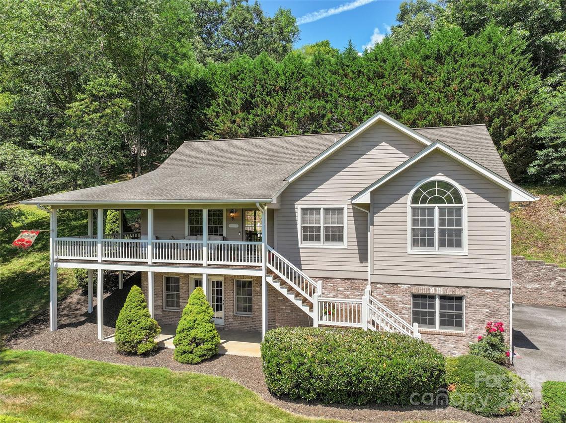 2375 Crymes Cove Rd., Waynesville, NC 28786