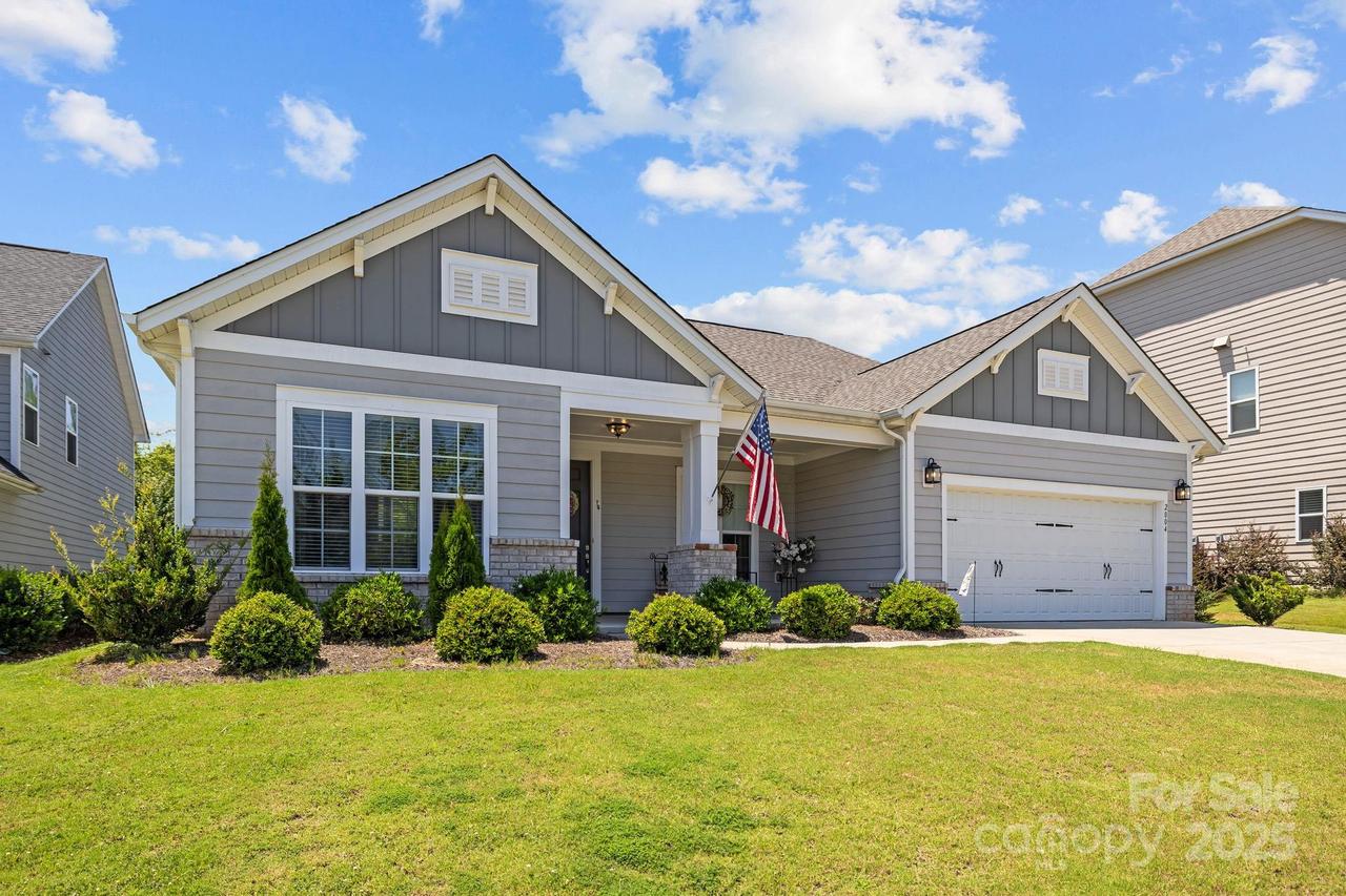 2004 Rockbrook Ln., Belmont, NC 28012