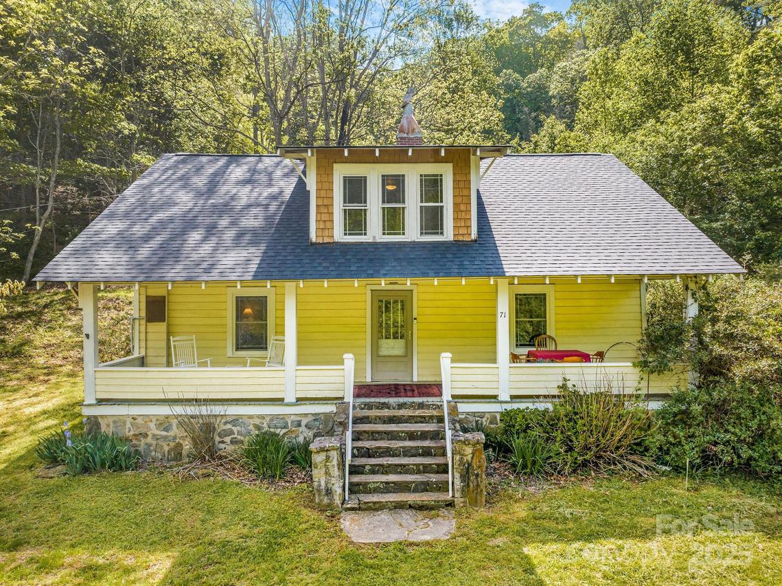 71 Persimmon Ln., Canton, NC 28716