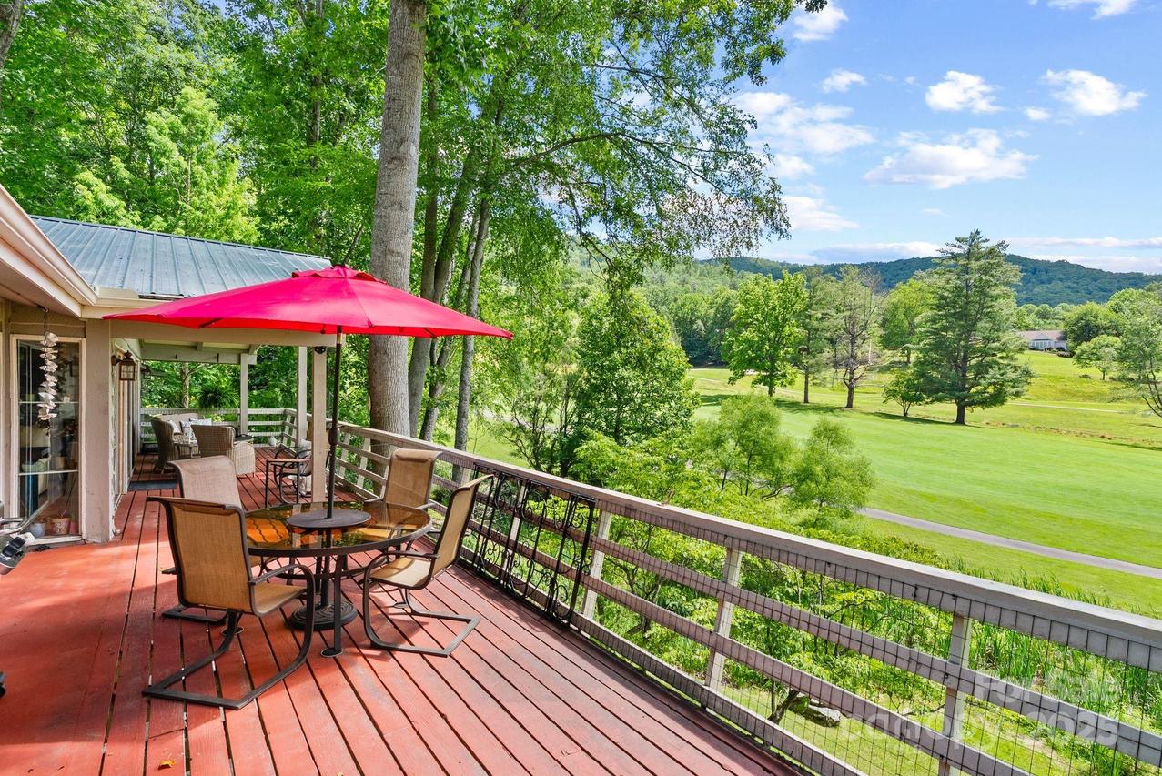 386 Country Club Dr. #C6, Canton, NC 28716