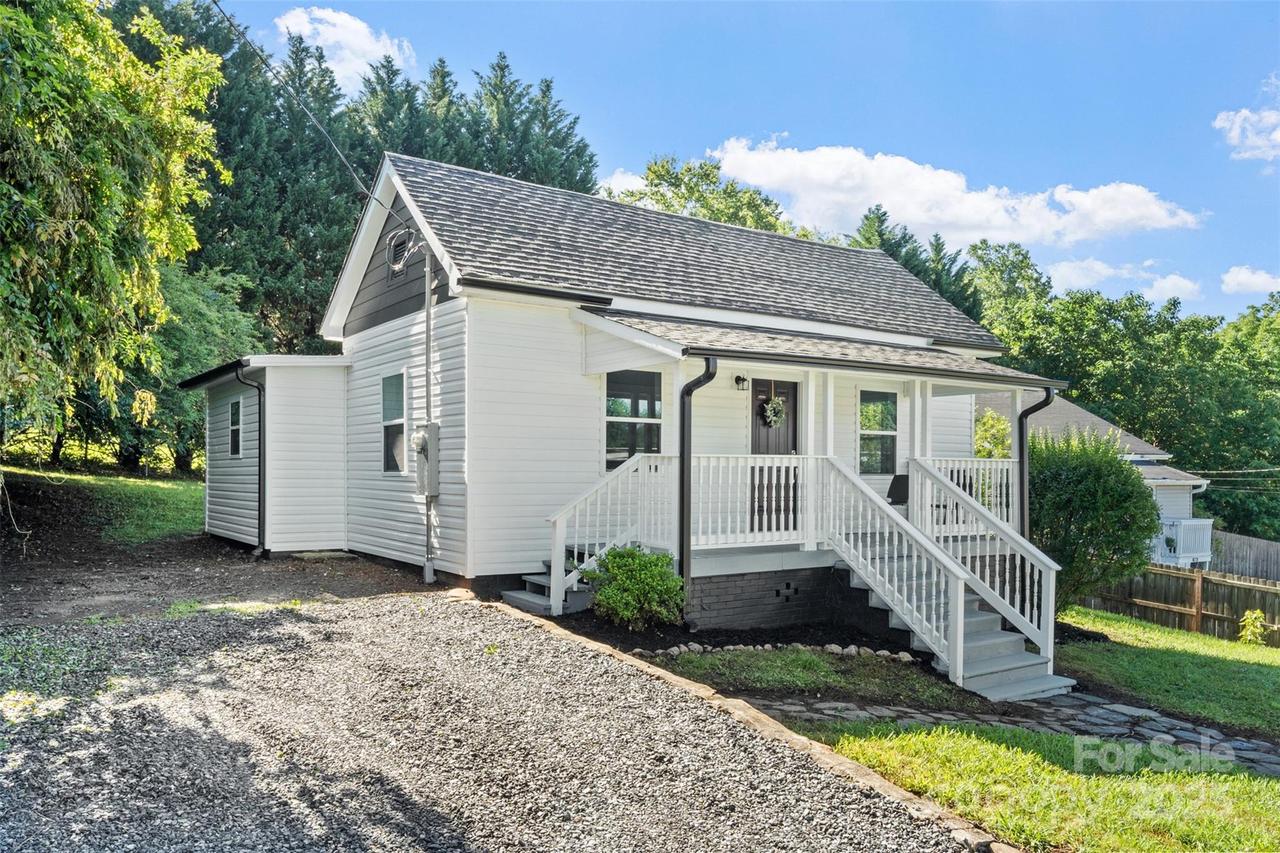 180 Church St., Marion, NC 28752