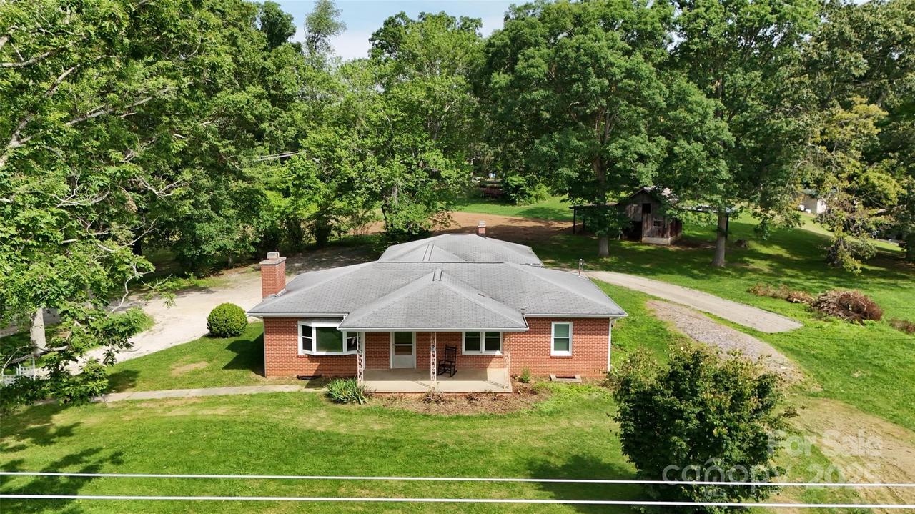 455 Cane Creek Rd., Fletcher, NC 28732