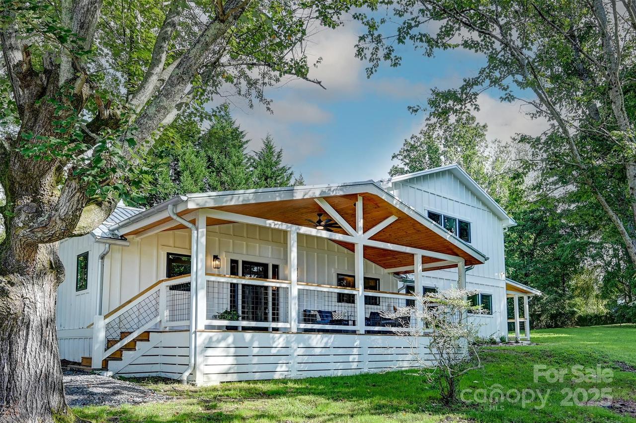 142 Gillespie Cir., Brevard, NC 28712