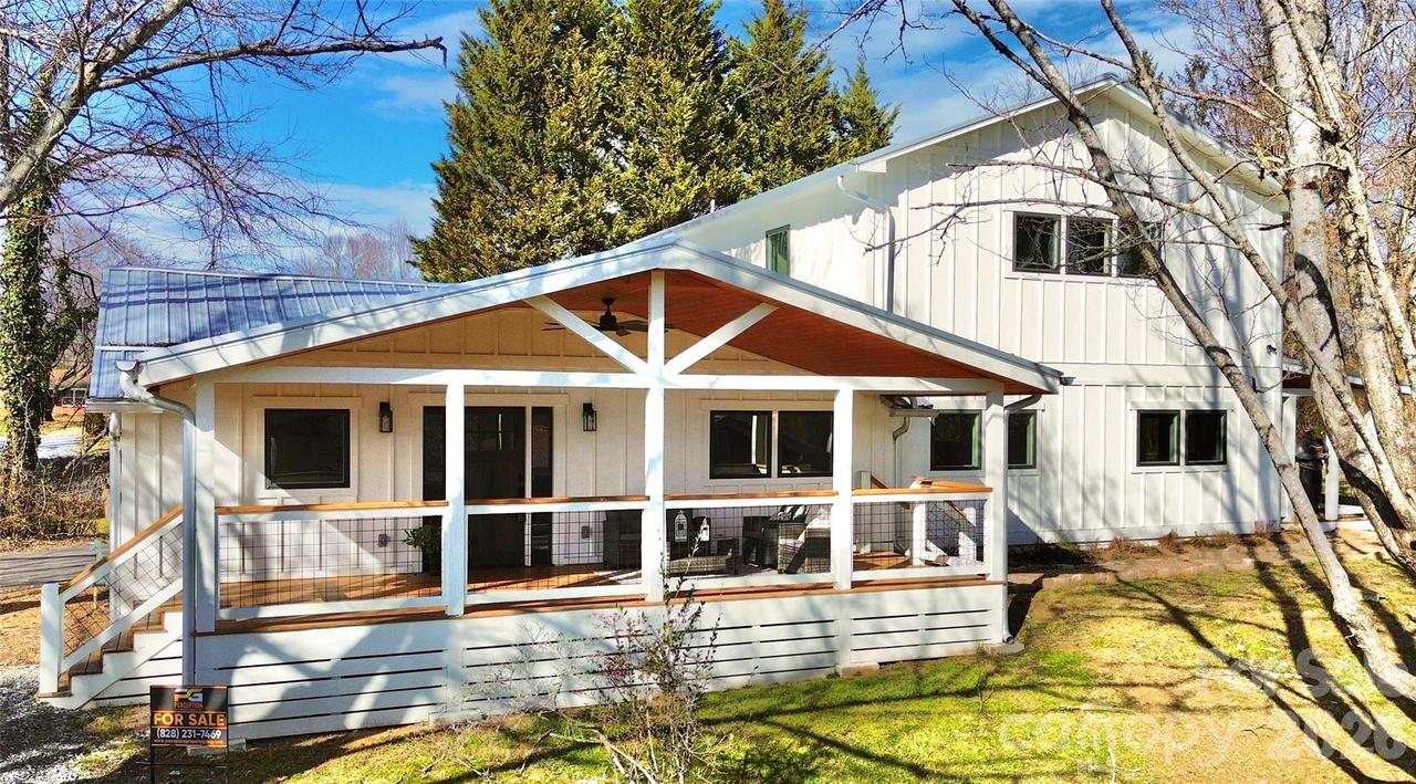 142 Gillespie Cir., Brevard, NC 28712