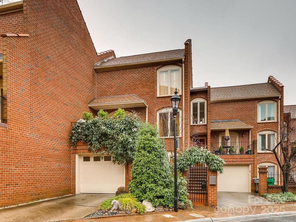 311 Settlers Ln., Charlotte, NC 28202
