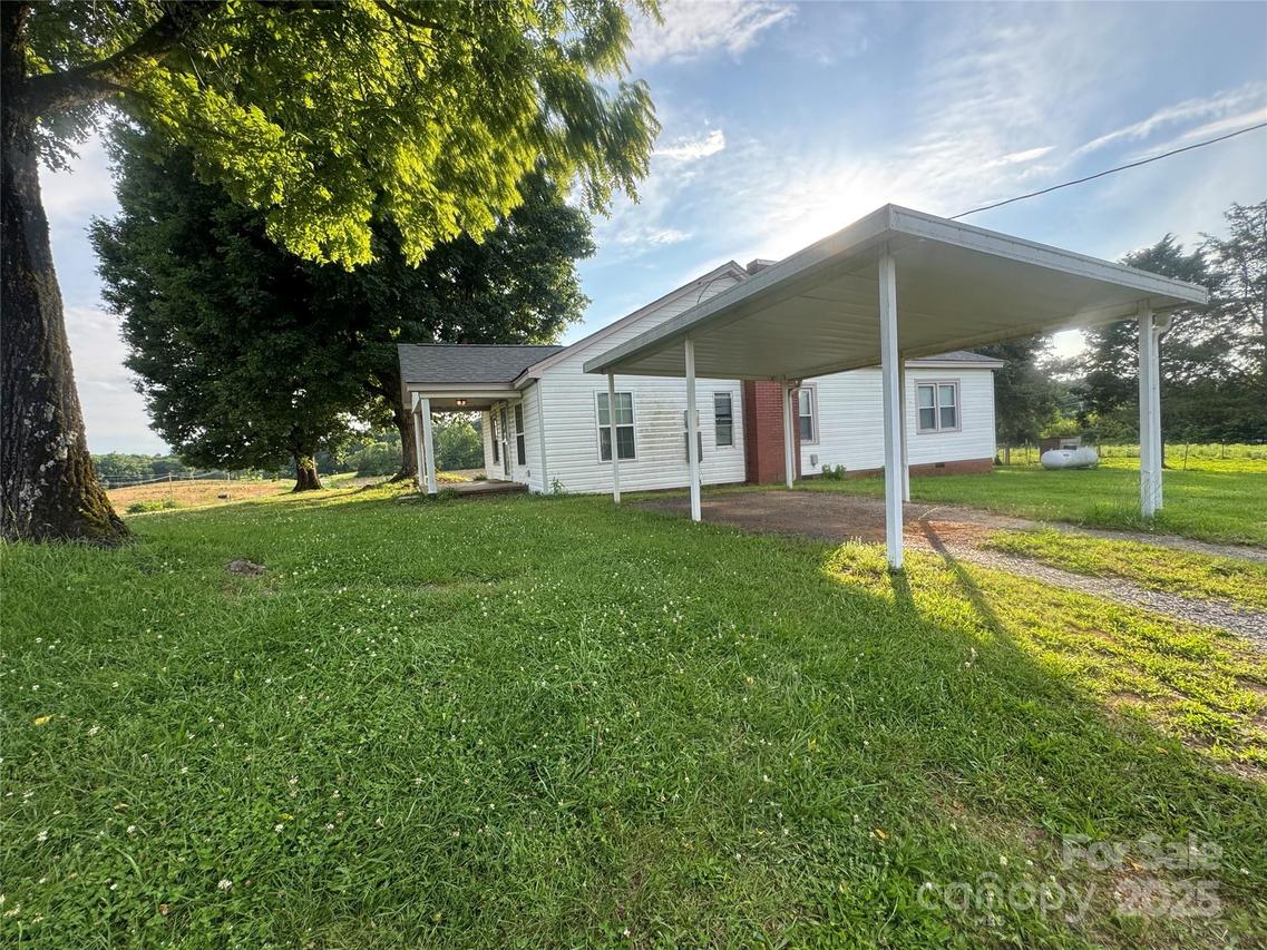 22987 Alonzo Rd., Oakboro, NC 28129