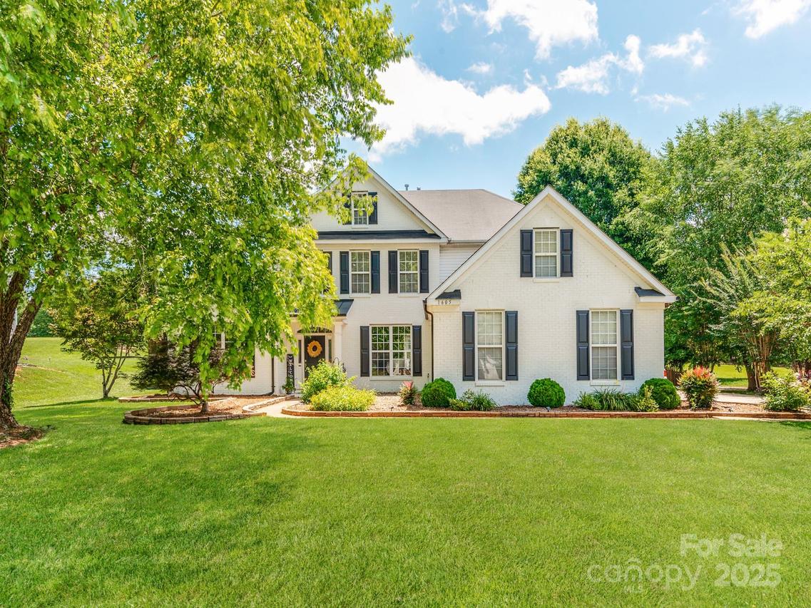 1605 Ambergate Dr., Waxhaw, NC 28173