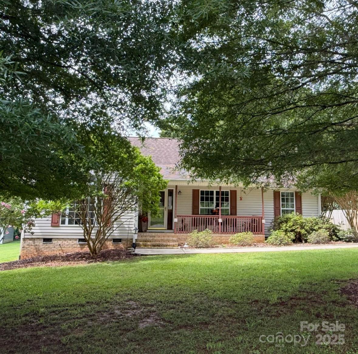 2511 Old Pond Dr., Lincolnton, NC 28092