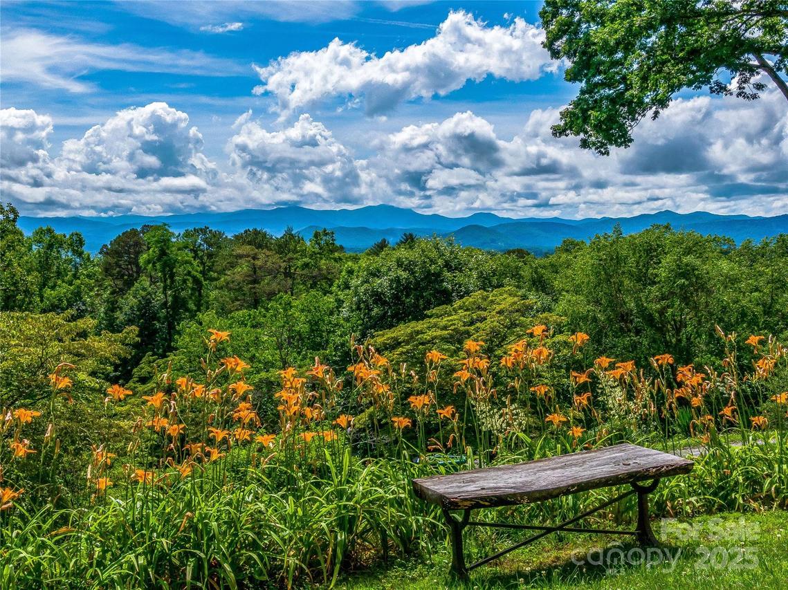 170 Twin Springs Rd., Hendersonville, NC 28792