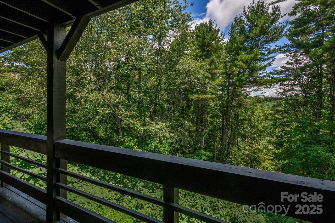 187 Pine Village Ln. #5, Blowing Rock, NC 28605