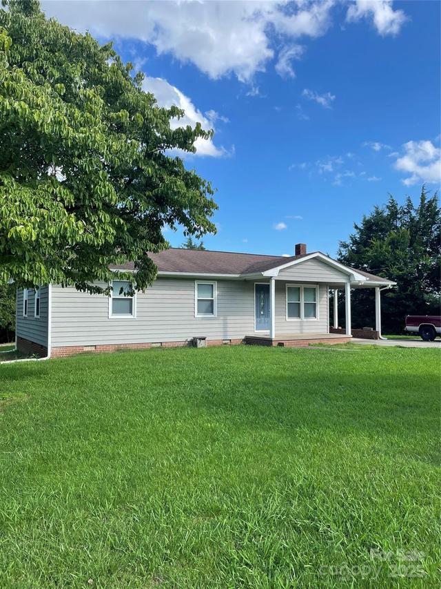 28518 Flint Ridge Rd., Albemarle, NC 28001