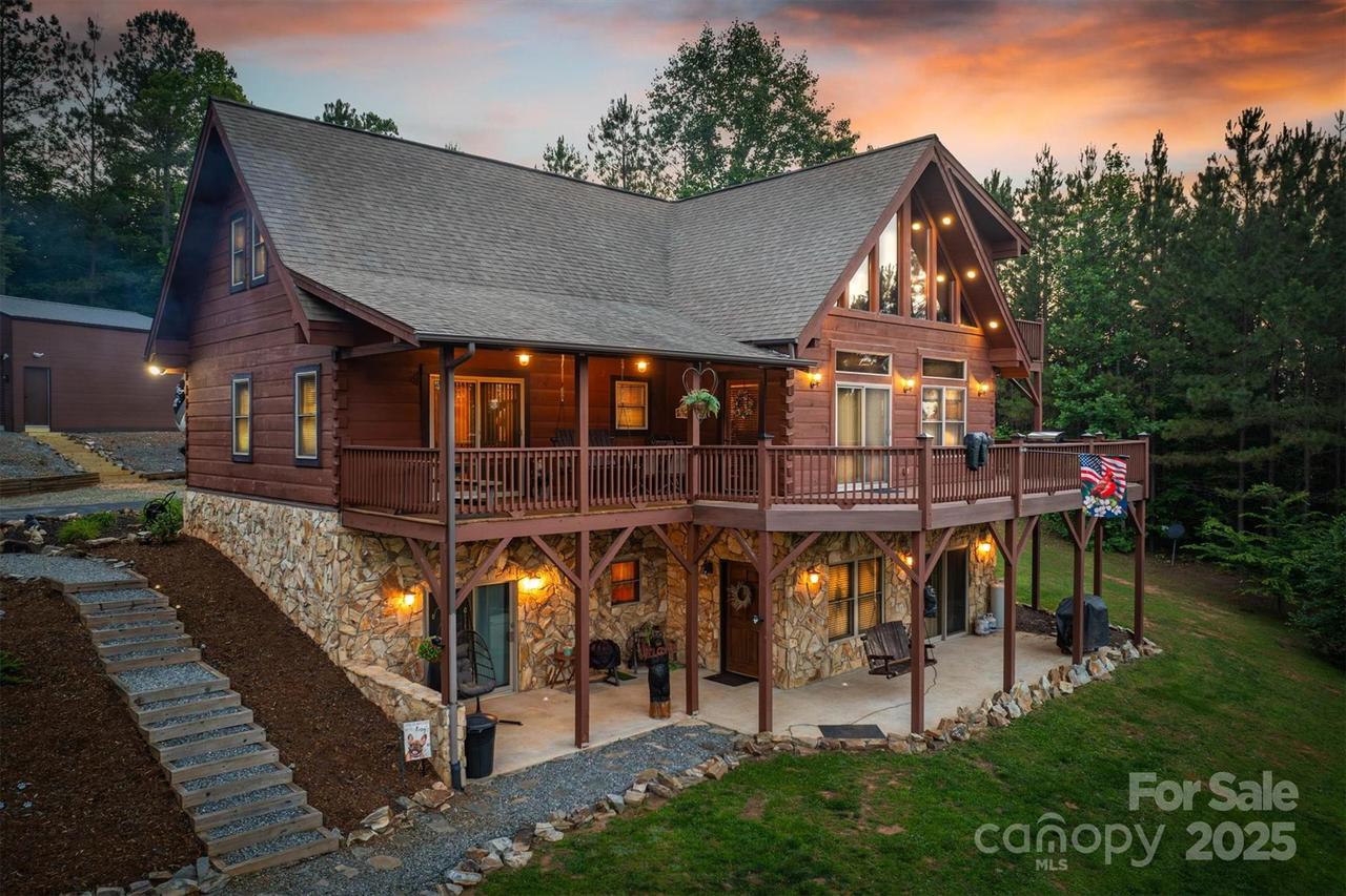 16 Saratoga Dr., Nebo, NC 28761